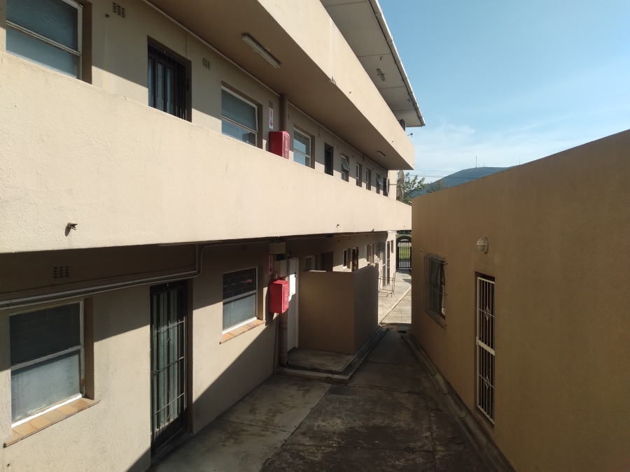 1 Bedroom Property for Sale in Fairfield Estate Western Cape